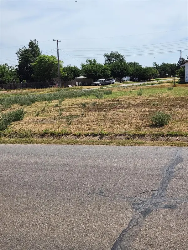 320 N Jackson ST, Altus, OK 73521