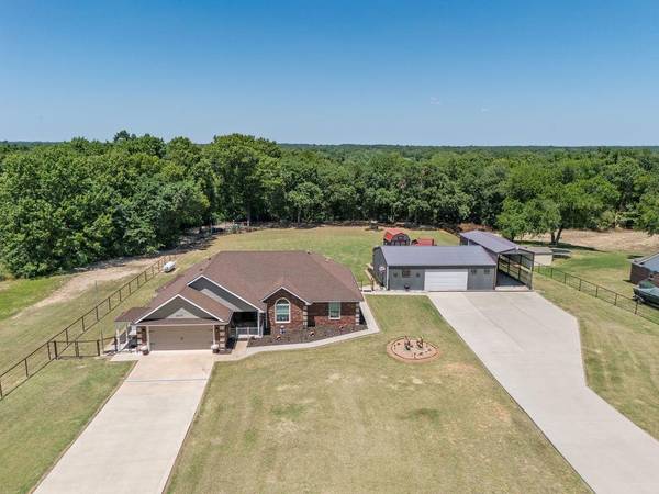 44730 Whispering Oaks DR, Shawnee, OK 74804