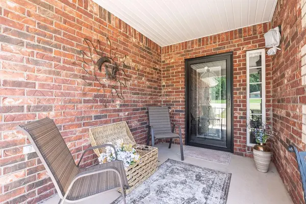 44730 Whispering Oaks DR, Shawnee, OK 74804