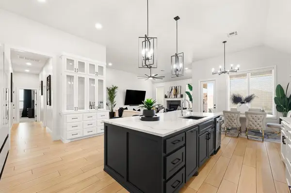 15801 Capri LN, Edmond, OK 73013