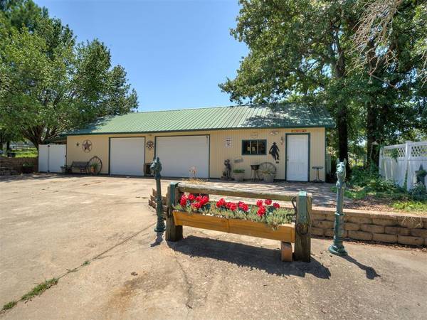 18702 Dawn RD, Newalla, OK 74857