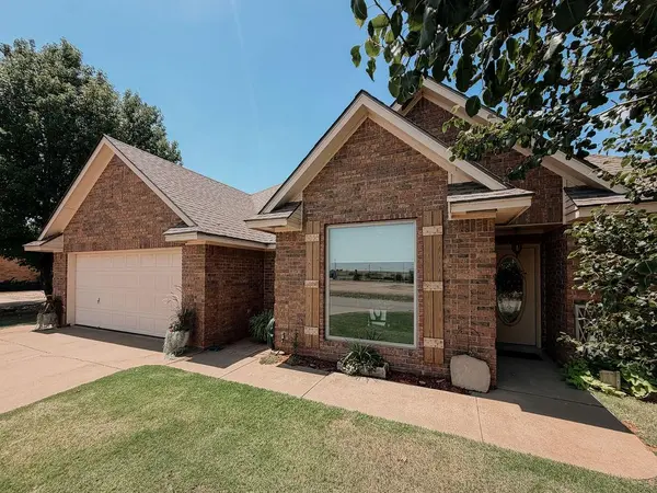 212 S Vernon AVE, Hinton, OK 73047