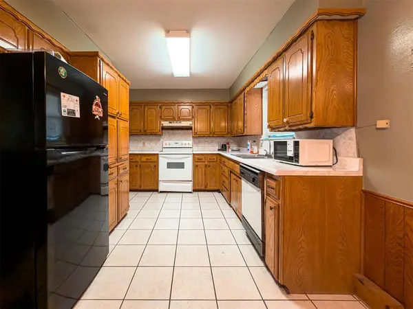 1406 W Mississippi AVE, Chickasha, OK 73018