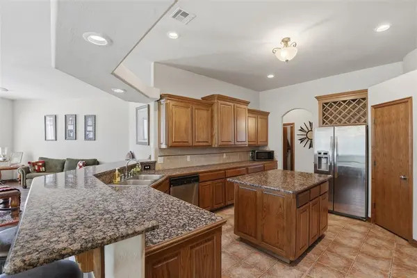 600 NW 160th ST, Edmond, OK 73013