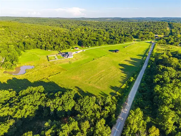 2502 N 386 Rd, Wetumka, OK 74883