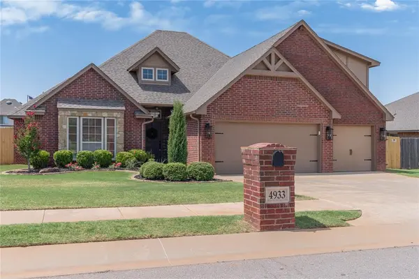 4933 Champlain PL, Edmond, OK 73025