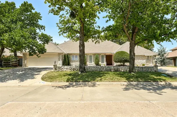 1417 Glenbrook DR, Oklahoma City, OK 73118