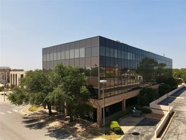 333 W Main ST #Neustadt Plaza, Ardmore, OK 73401