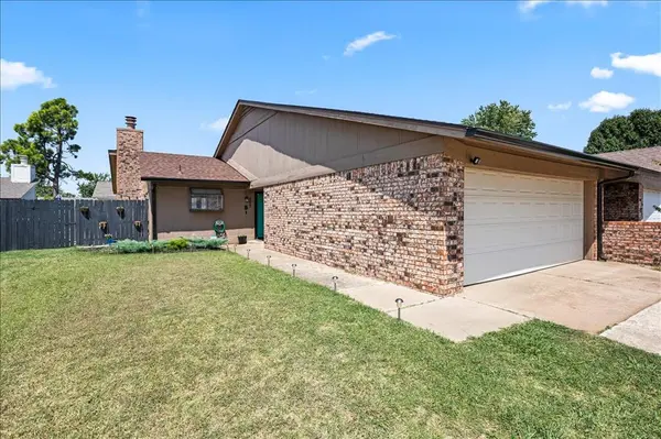 9323 S Hudson AVE, Oklahoma City, OK 73139