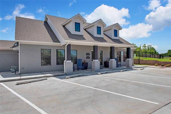 12724 NW 2nd ST, Yukon, OK 73099