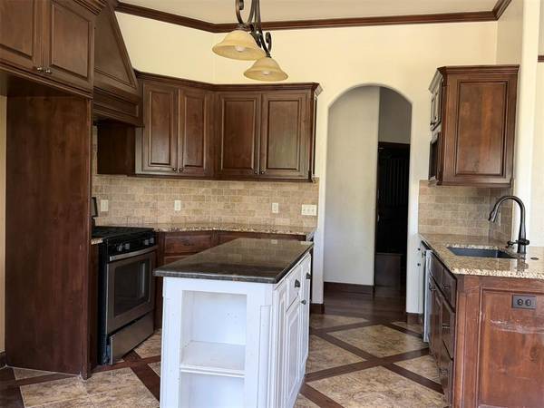 8541 SW 107th ST, Oklahoma City, OK 73173