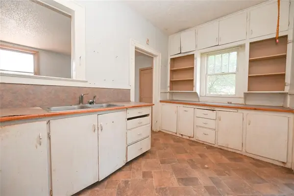 1425 W Dakota ST, Chickasha, OK 73018