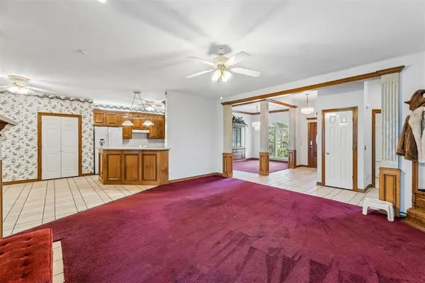 2109 NE 14th ST, Moore, OK 73160