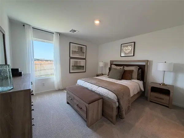 20428 Mule Deer DR, Edmond, OK 73012