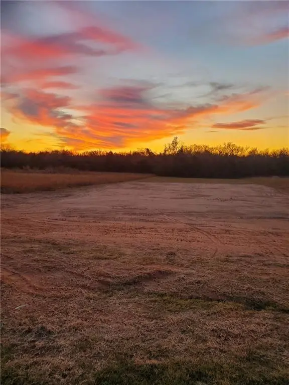 3820 Hickory Stick DR, Chickasha, OK 73018