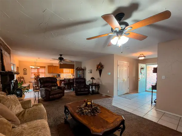 141 Sheridan PL, Chickasha, OK 73018