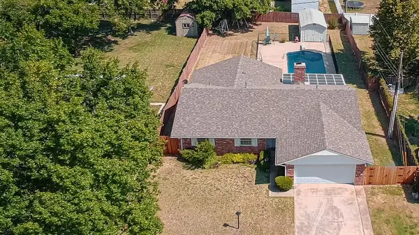 141 Sheridan PL, Chickasha, OK 73018