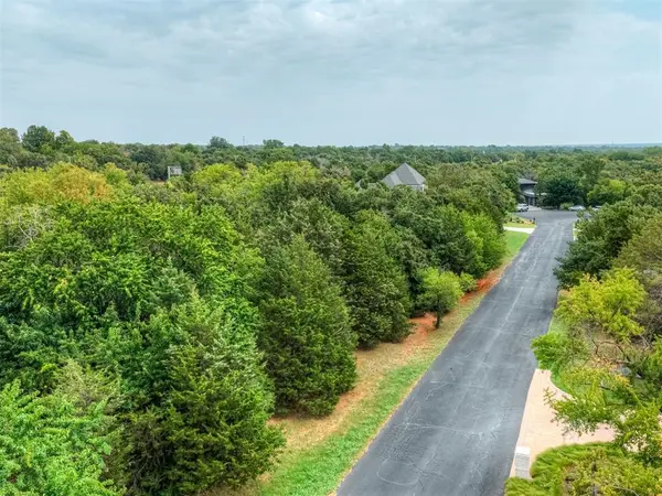 3201 Oakdale Ridge CT, Edmond, OK 73013