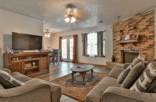 2814 Juvene CIR, Spencer, OK 73084