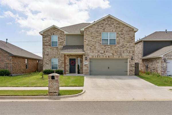 2517 Scarlet LN, El Reno, OK 73036