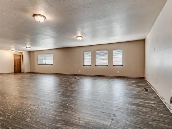 2905 N Henney RD, Choctaw, OK 73020