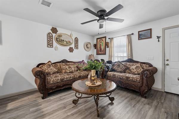 12 SE 40th ST, Oklahoma City, OK 73129