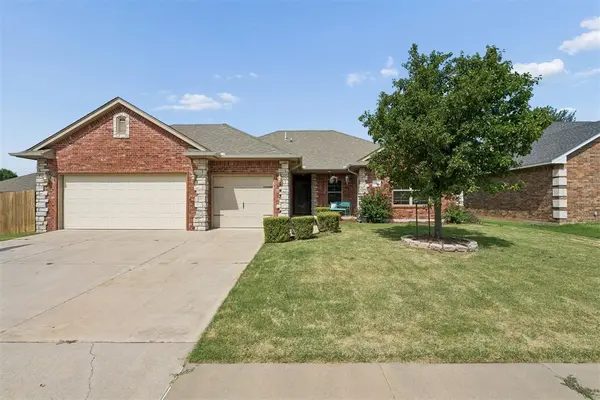 709 Blue Ridge RD, Moore, OK 73160