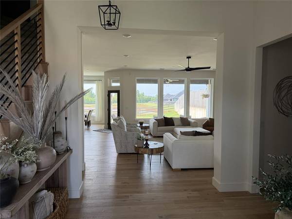 505 Campfire LN, Norman, OK 73071
