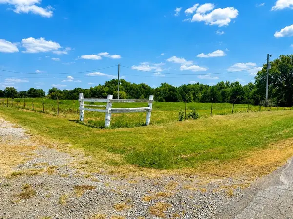 102708 S 3520 ST, Prague, OK 74864