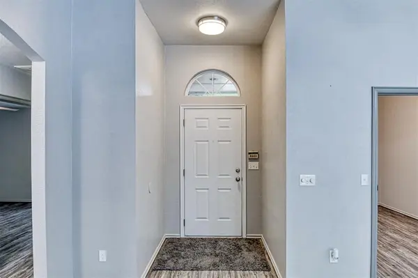 1200 Teakwood DR, Norman, OK 73071