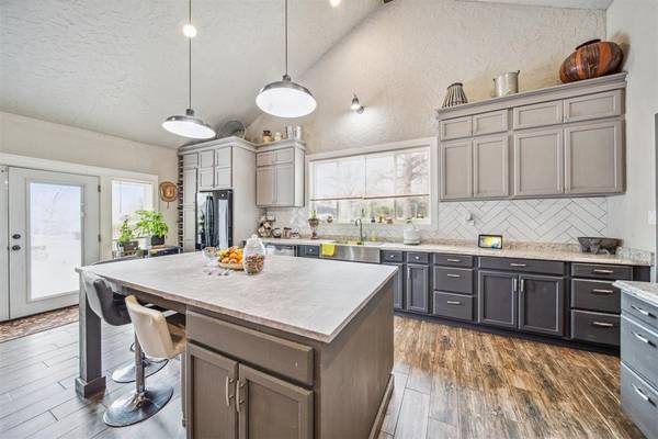 10001 144th ST, Lexington, OK 73051