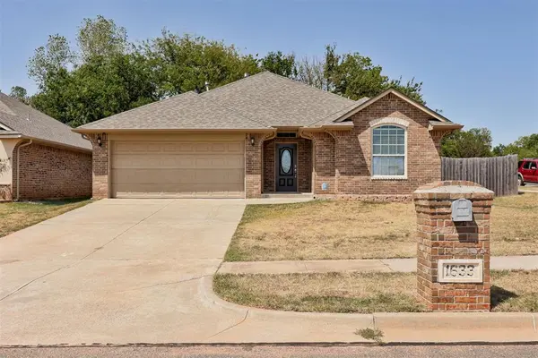 1633 Rangeline RD, Norman, OK 73071