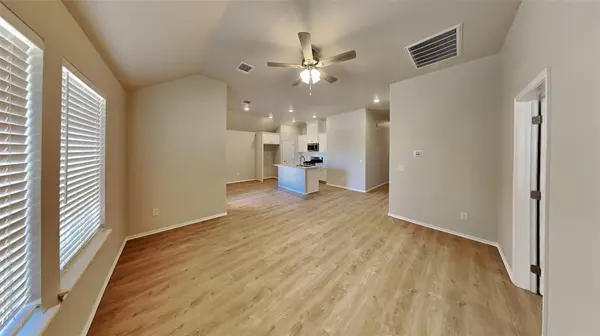 12701 Cortona TER, Yukon, OK 73099