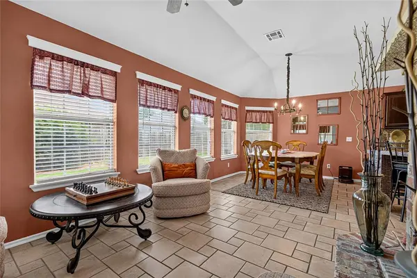 17500 Zinc DR, Edmond, OK 73012