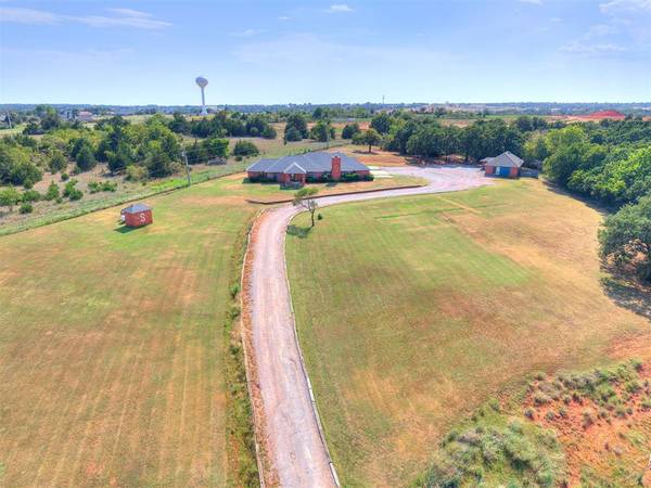 3150 Rolling Hills DR, Blanchard, OK 73010