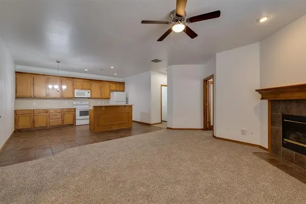 14 NW 156th ST #14, Edmond, OK 73013