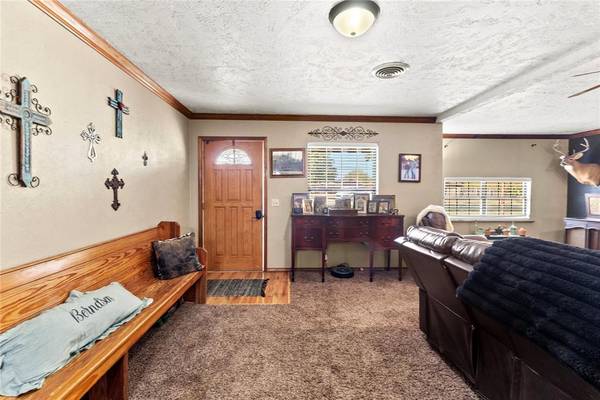 523 Ruth DR, Carnegie, OK 73015