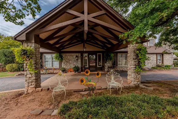 254 N Marshall DR, Chandler, OK 74834