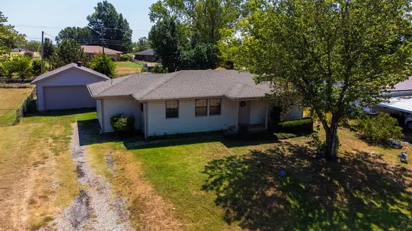 912 Birch ST, Wellston, OK 74881