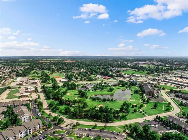 401 N Pebble Creek TER, Mustang, OK 73064