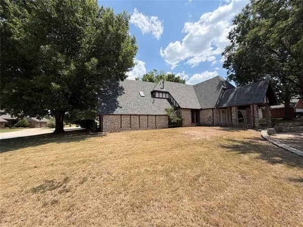 2317 Robinwood CIR, Shawnee, OK 74801