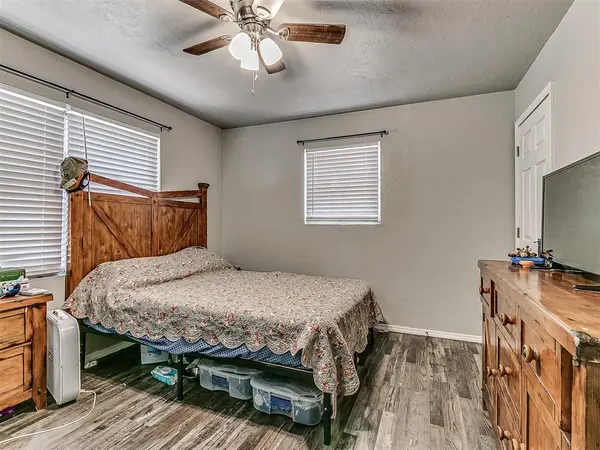 990936 S Candlewood LN, Wellston, OK 74881