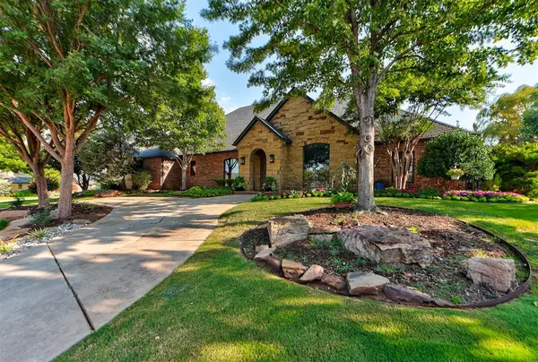 6716 Oak View RD, Edmond, OK 73025
