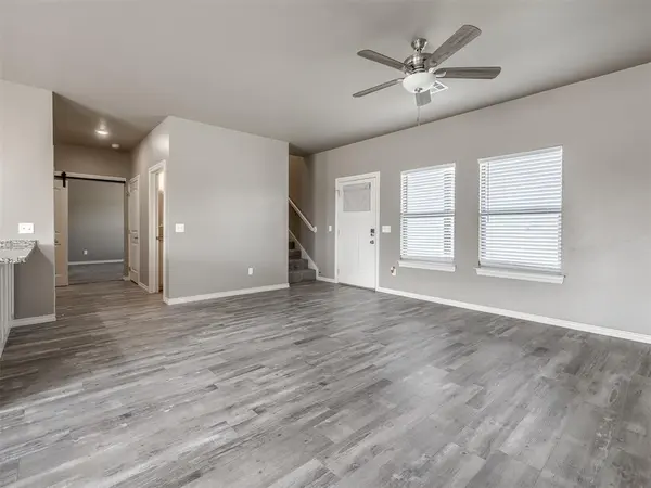 517 S Broadway AVE, Guthrie, OK 73044