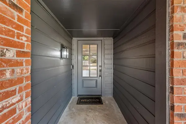 1617 Shadow CT, Edmond, OK 73013