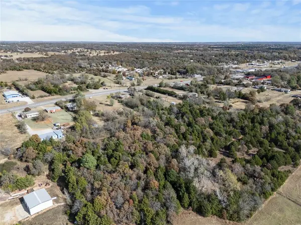 12512 NE 23rd ST, Nicoma Park, OK 73066