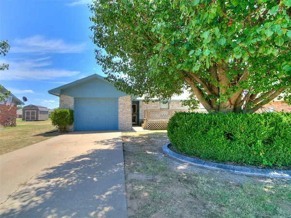 3403 W Mississippi AVE, Chickasha, OK 73018