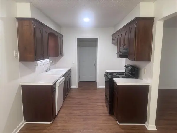 425 Meadow Lake DR, Edmond, OK 73003