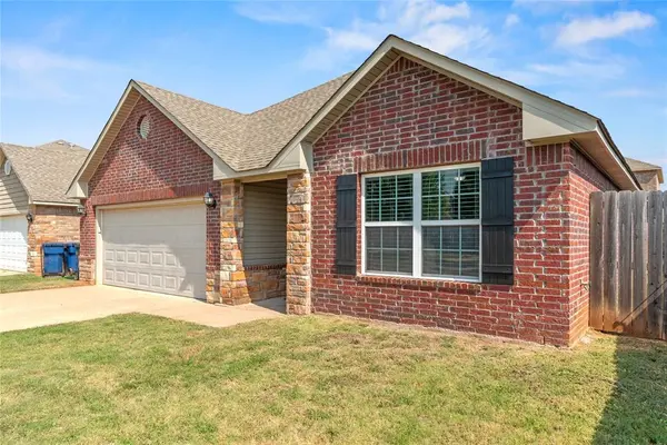 9209 NW 71st ST, Yukon, OK 73099