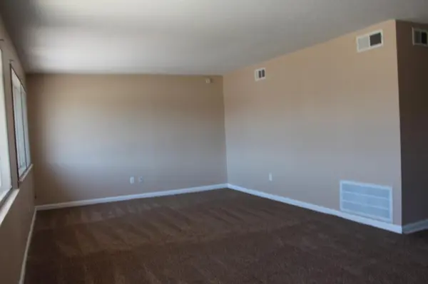 9909 Harmony DR, Oklahoma City, OK 73130